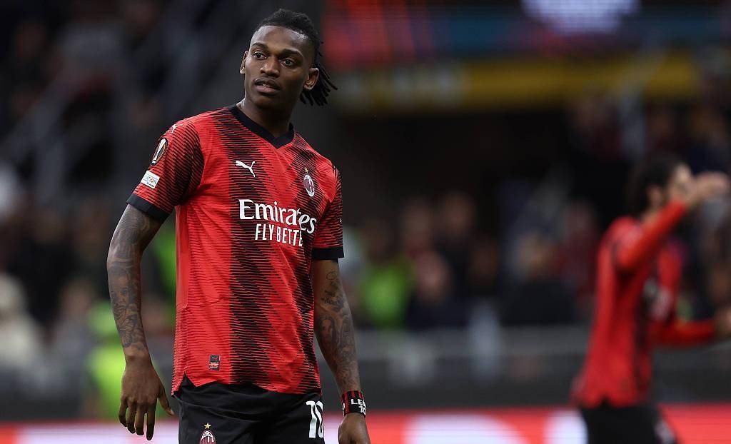 星空体育网页版入口-都灵城市德比现场火爆，球迷热情高涨