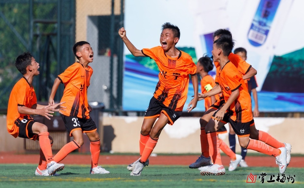 香港球队在国际赛场上表现出色,收获好成绩 香港球队在国际赛场上表现出色,收获好成绩