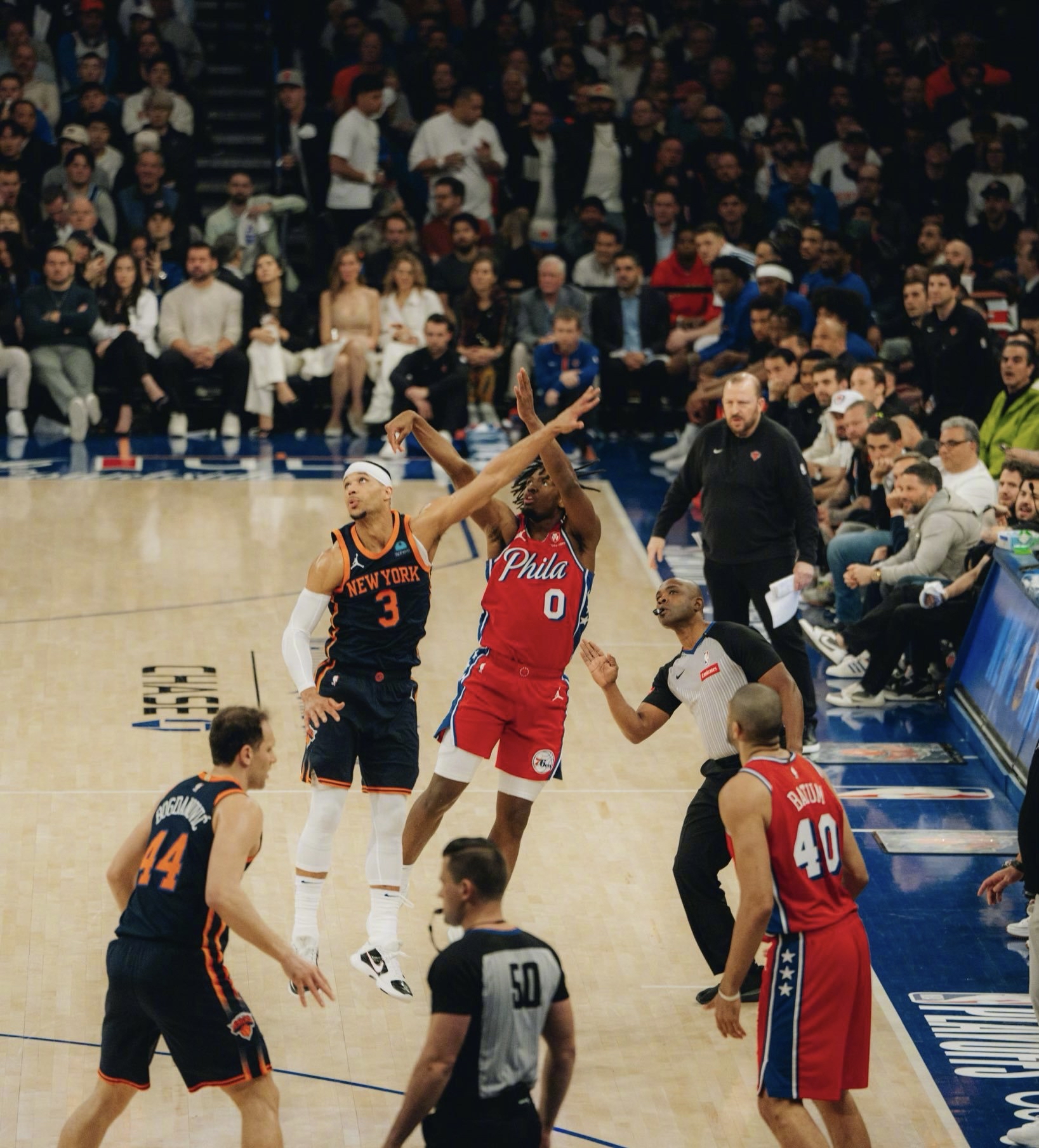 篮板王再次出色表现,助魔术绝杀对手 篮板王再次出色表现,助魔术绝杀对手