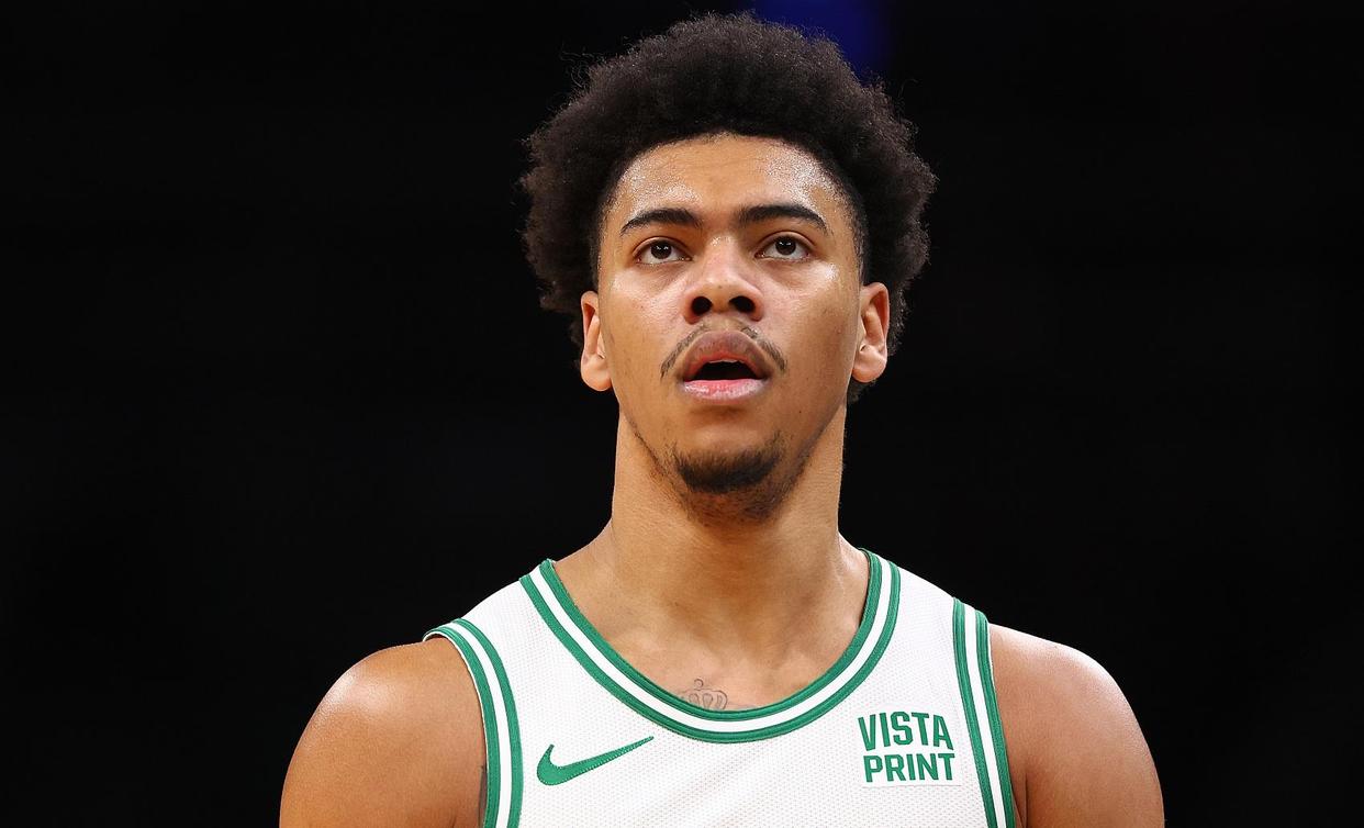 雄鹿前锋获评最佳新秀步入联盟光芒照人 雄鹿前锋获评最佳新秀步入联盟光芒照人