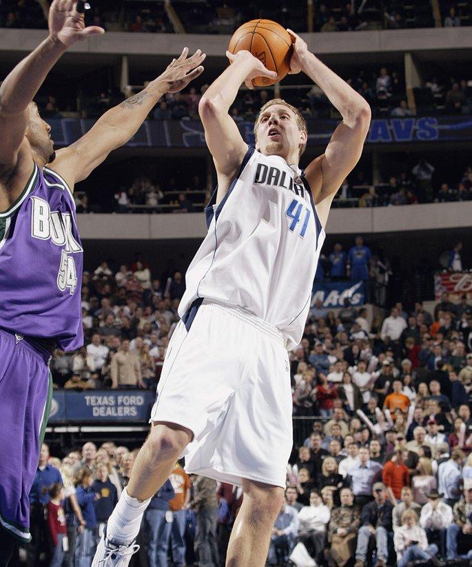 蜕变重生，篮球巨星诺维茨基再次捧杯的简单介绍