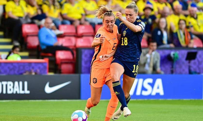 荷兰女足横扫西班牙,欧洲杯争冠热门 荷兰女足横扫西班牙,欧洲杯争冠热门
