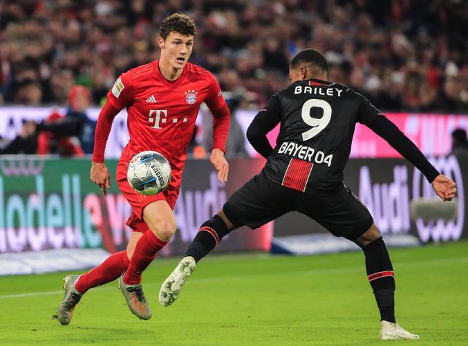 拜仁慕尼黑客场失利,德甲霸主遭遇困境 拜仁慕尼黑客场失利,德甲霸主遭遇困境