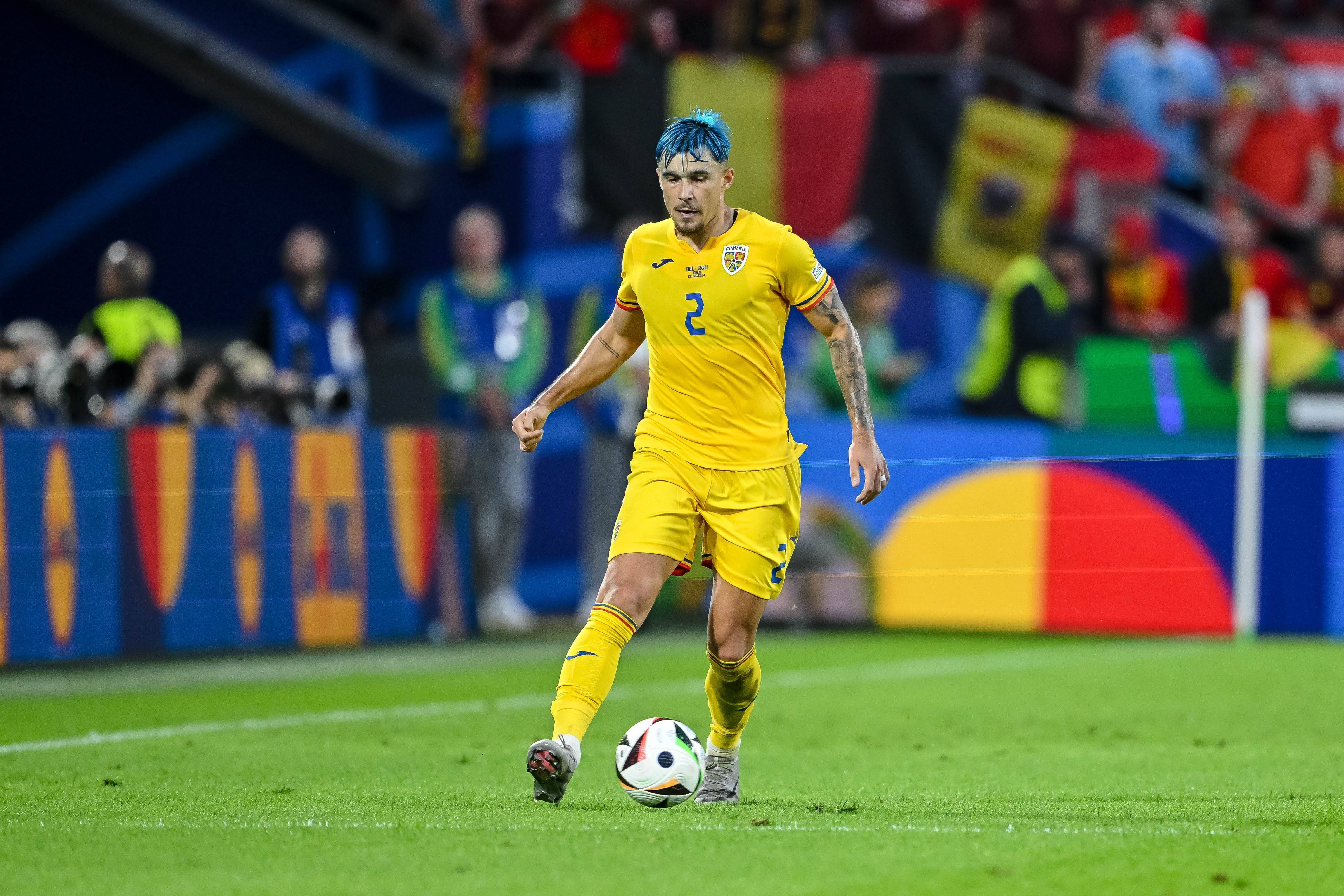 包含荷兰国家队表现耀眼，欧预赛卓越表现的词条