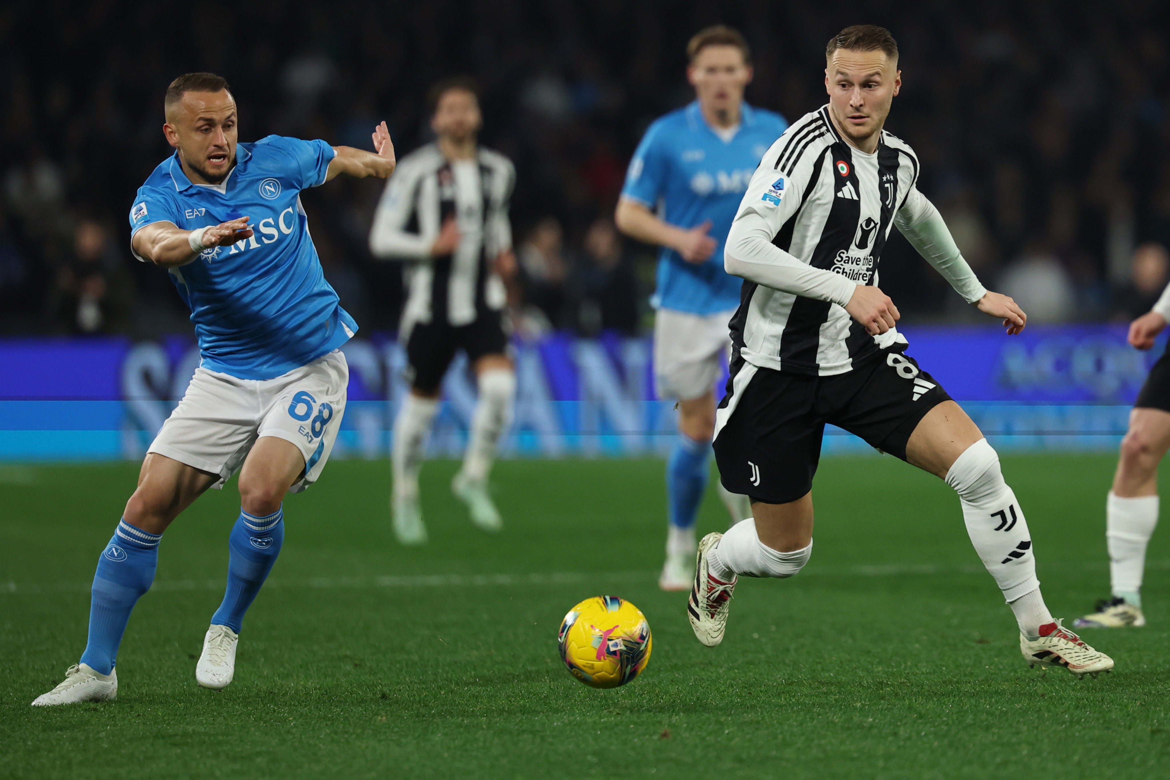 星空体育官方入口-尤文图斯主场失利，主场遭遇失败