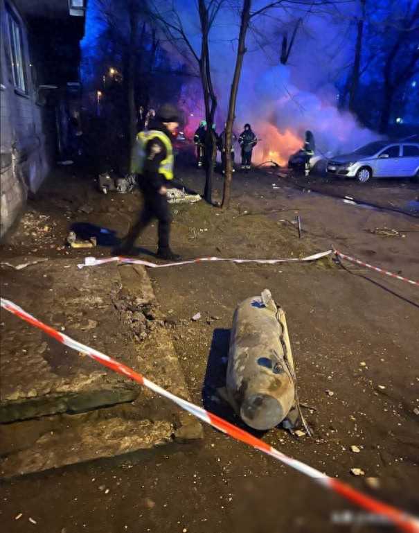 比赛中的较量激烈异常,铺天盖地的硝烟弥漫的简单介绍 比赛中的较量激烈异常,铺天盖地的硝烟弥漫的简单介绍